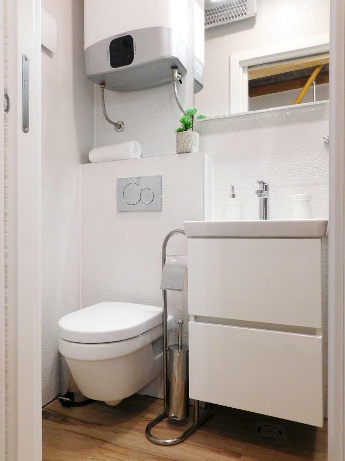 Studio Apartment Milla Split Exterior photo